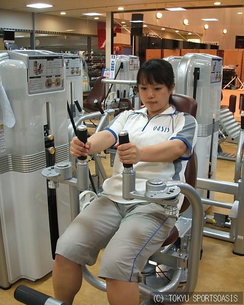 おすすめマシントレーニング ペクアイソレーター オアシス広島店ブログ 東急スポーツオアシス